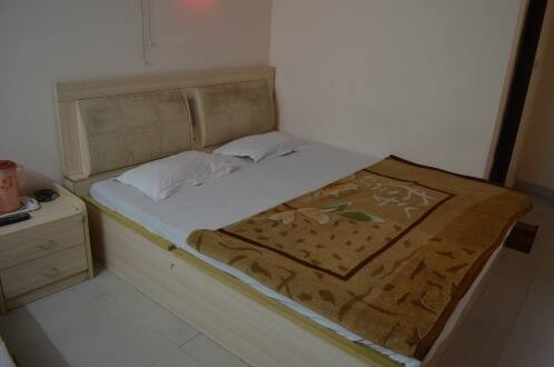 Hotel Balbir Continental, Lucknow 4